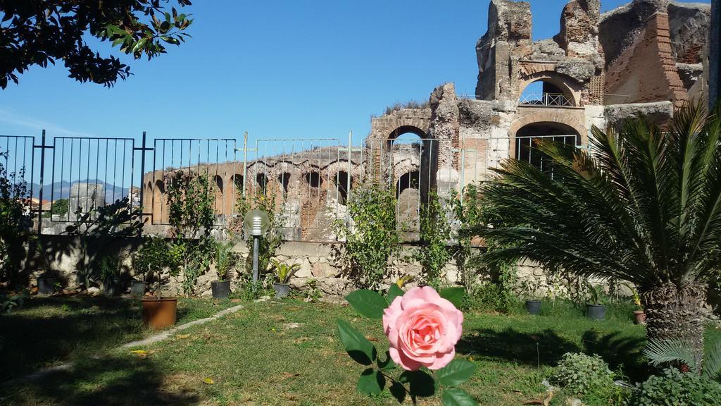 Casa Vacanze Antica Capua Santa Maria Capua Vetere Exteriör bild